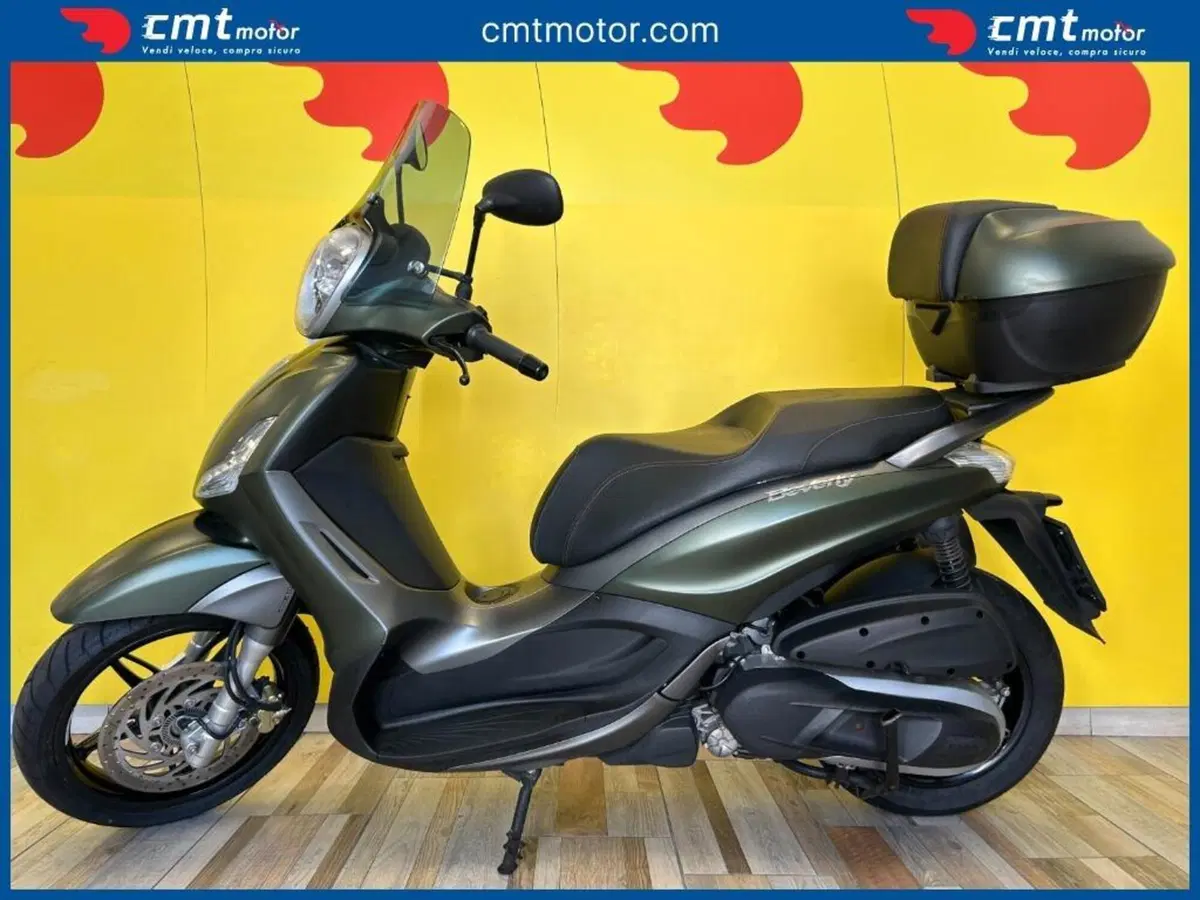 Piaggio Beverly 350 SportTouring ie ABS (2011 - 17) (3)