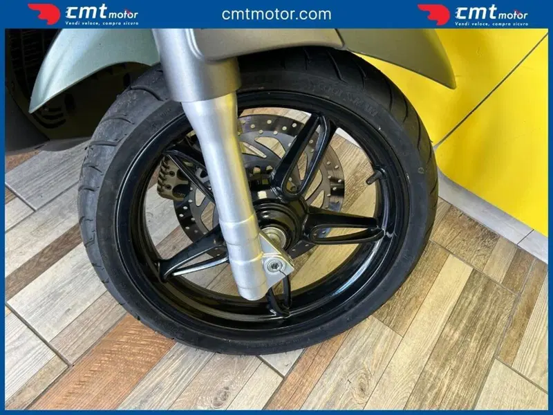 Piaggio Beverly 350 SportTouring ie ABS (2011 - 17) (9)