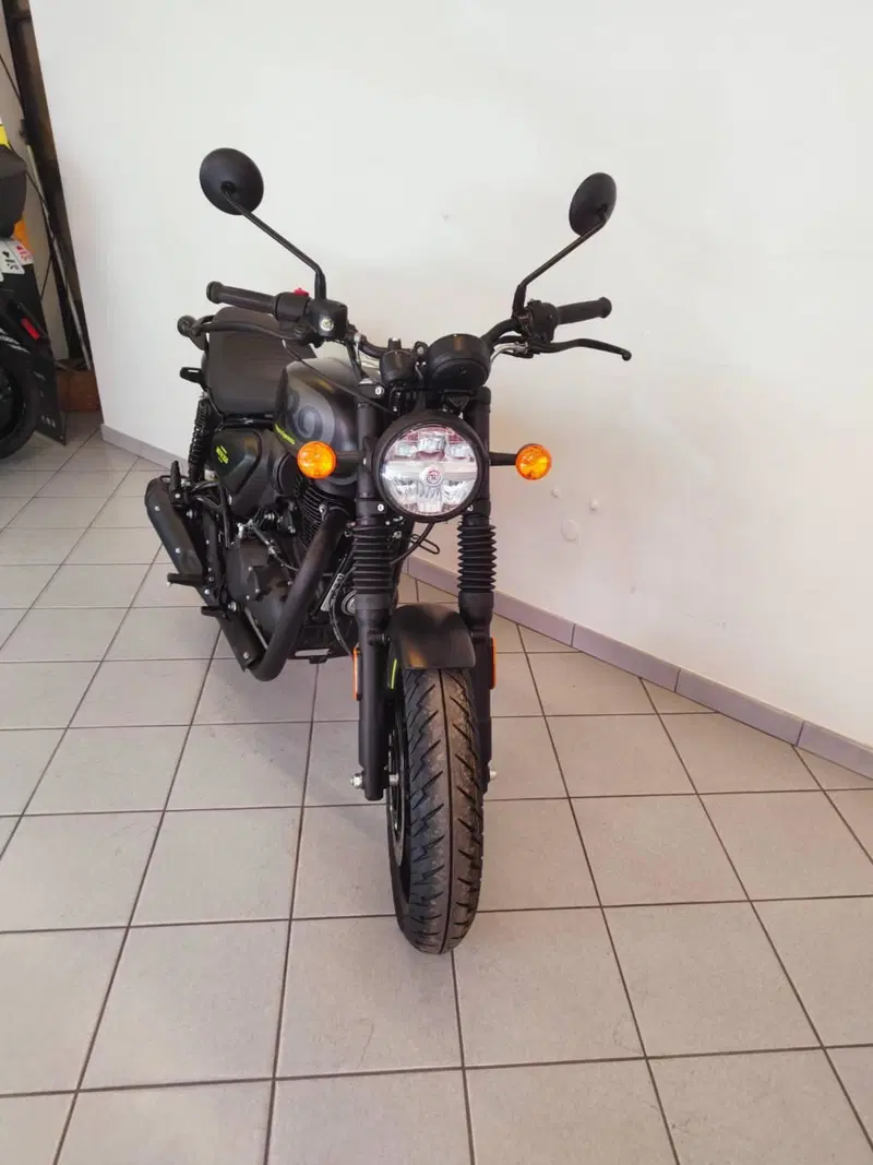 Royal Enfield HNTR 350 (2022 - 26) (16)
