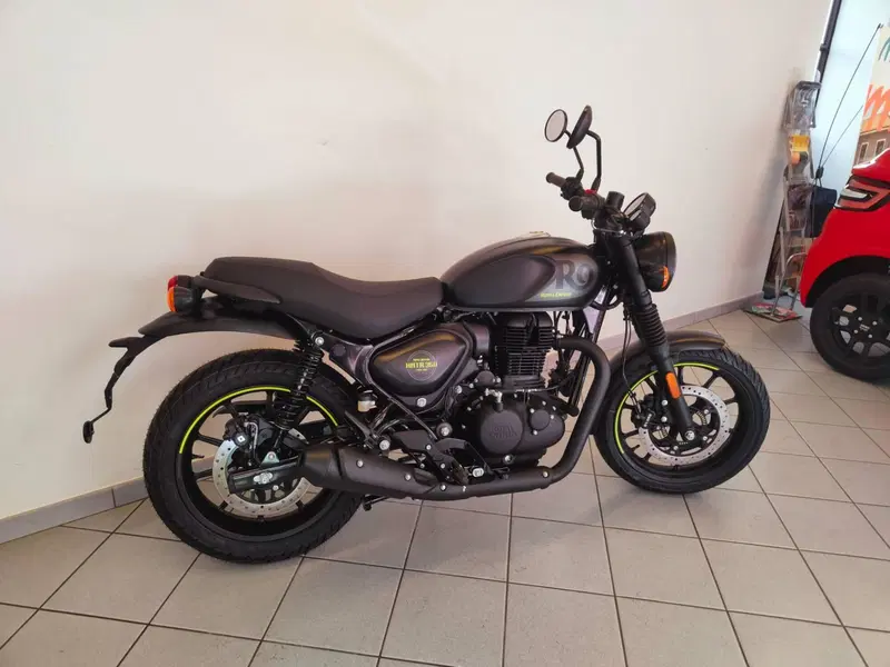 Royal Enfield HNTR 350 (2022 - 26) (17)