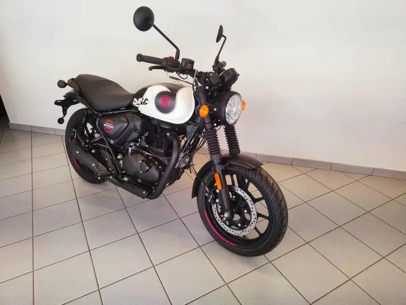 Royal Enfield HNTR 350 (2022 - 26) (3)