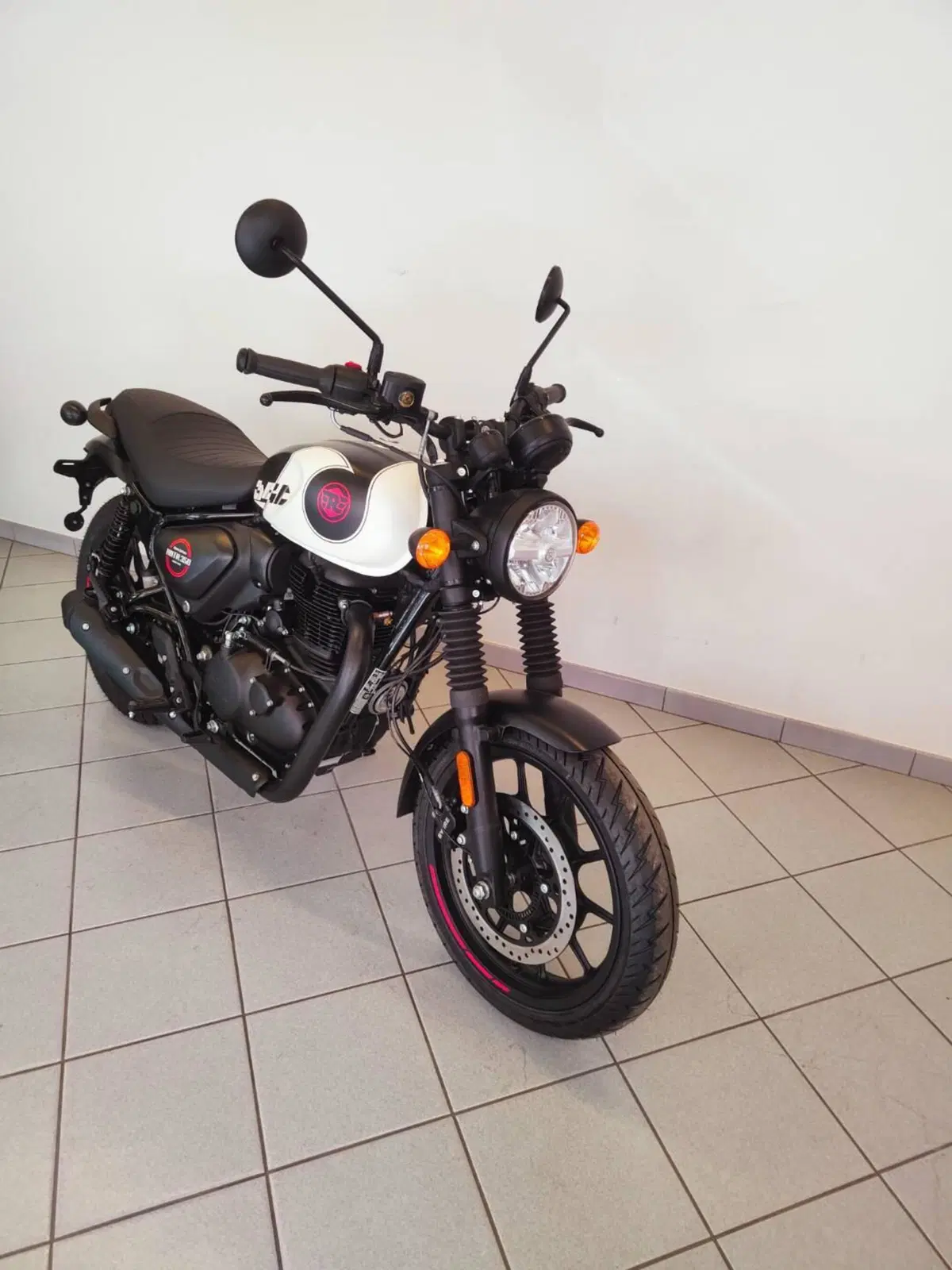 Royal Enfield HNTR 350 (2022 - 26) (5)