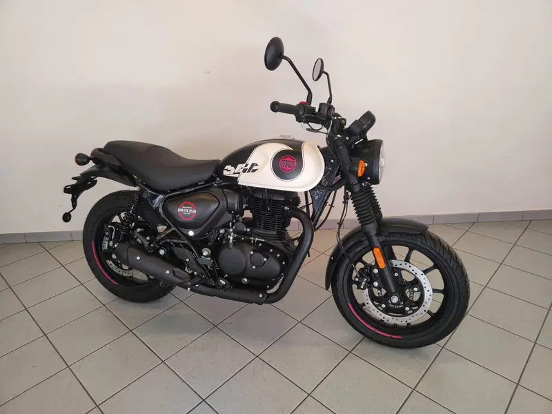 Royal Enfield HNTR 350 (2022 - 26) (12)