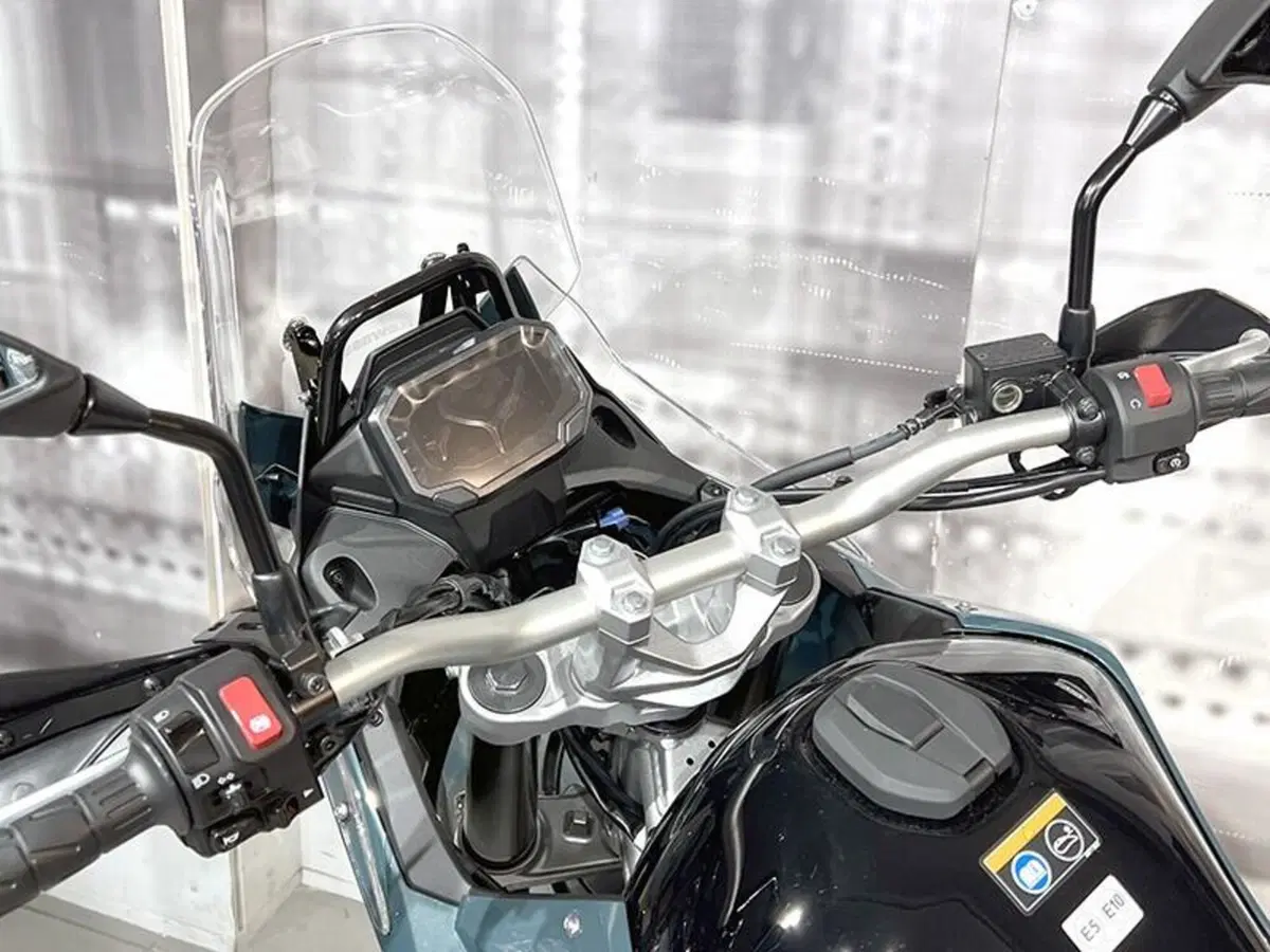 Kawasaki KLE 500 SE (2026) (6)