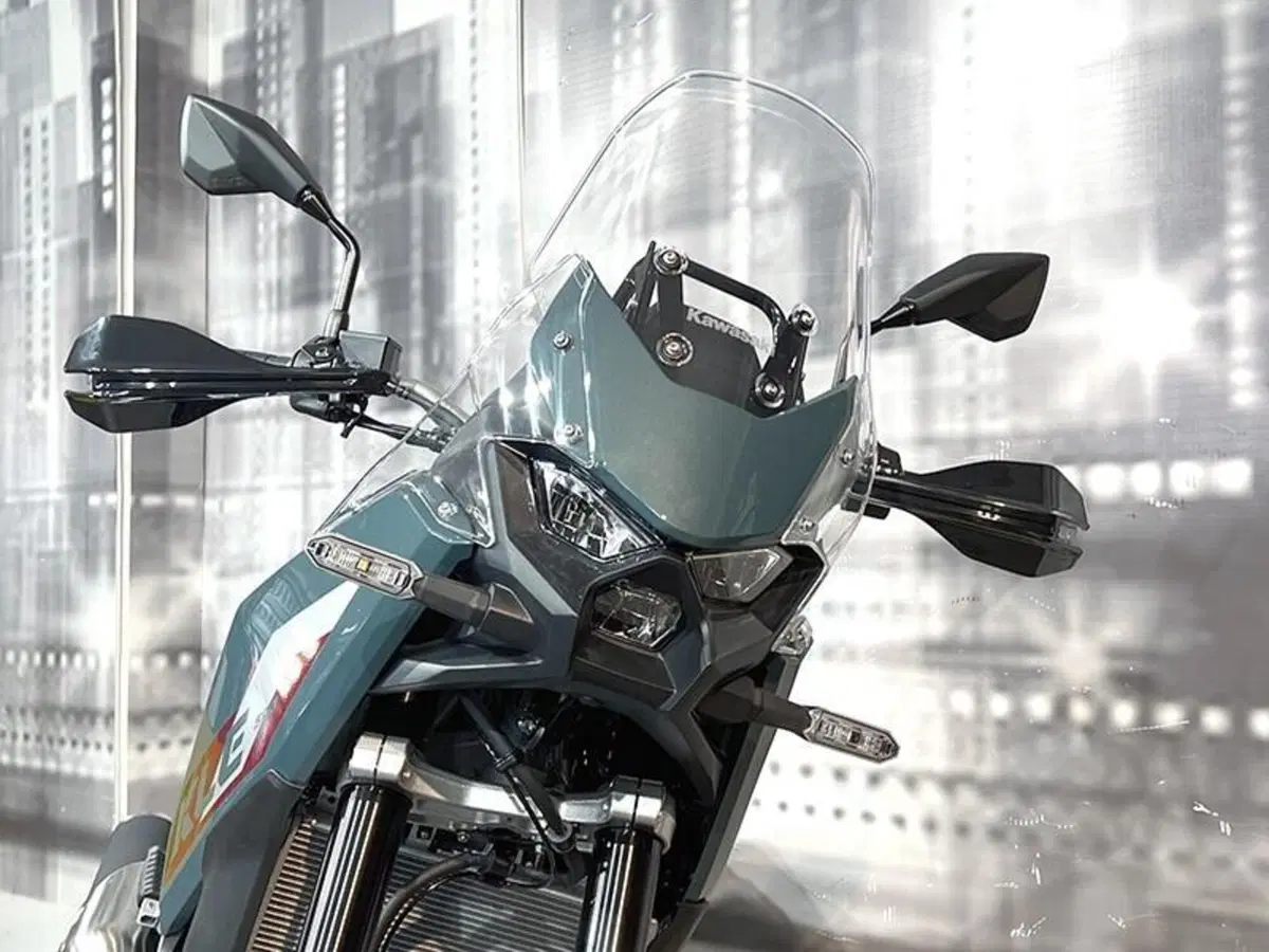 Kawasaki KLE 500 SE (2026) (9)
