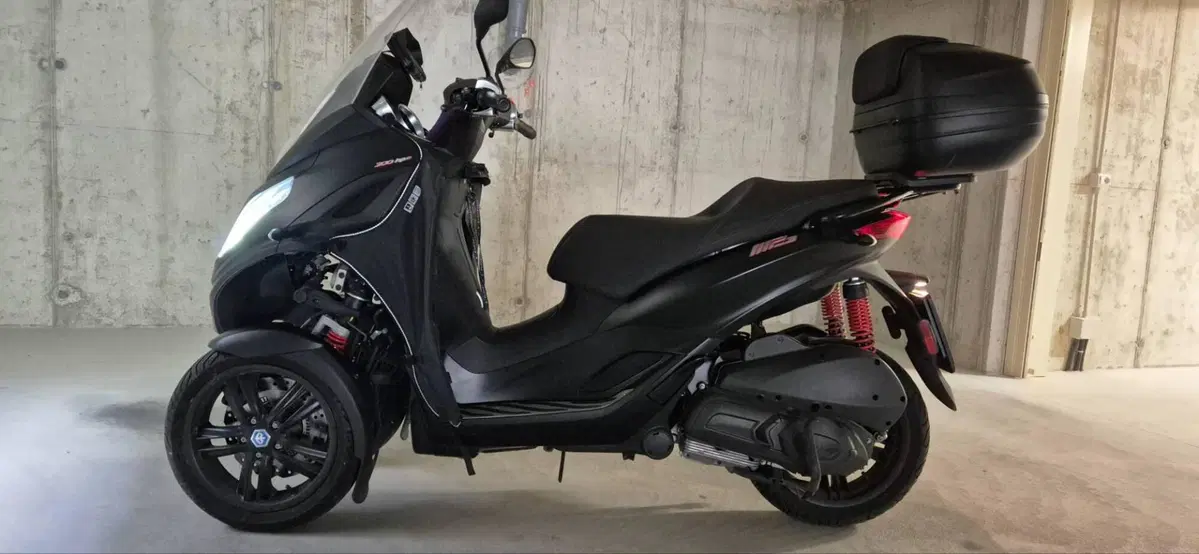 Piaggio Mp3 300 Hpe Sport (2019 - 20) (9)
