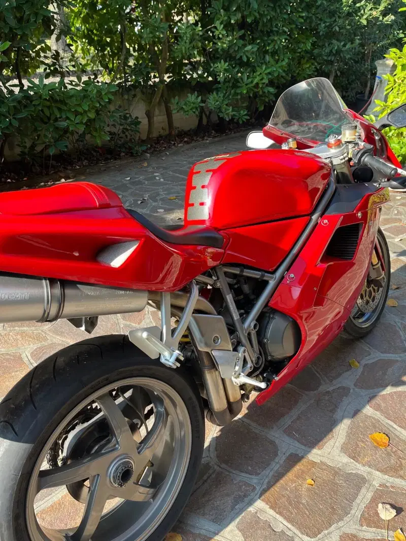 Ducati 748 s (4)