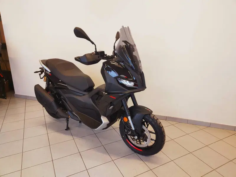 Aprilia SR GT 400 (2026) (2)