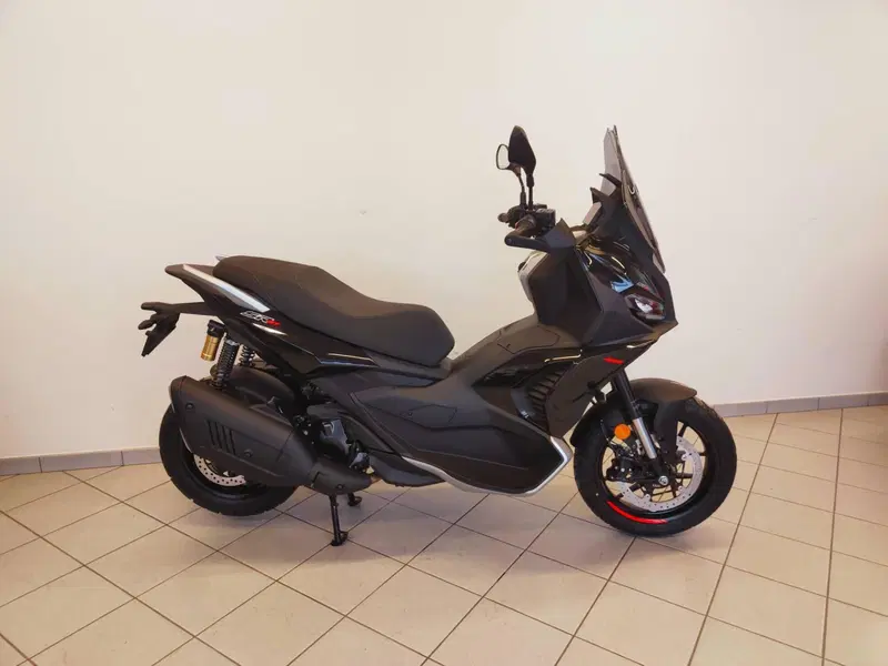 Aprilia SR GT 400 (2026) (3)