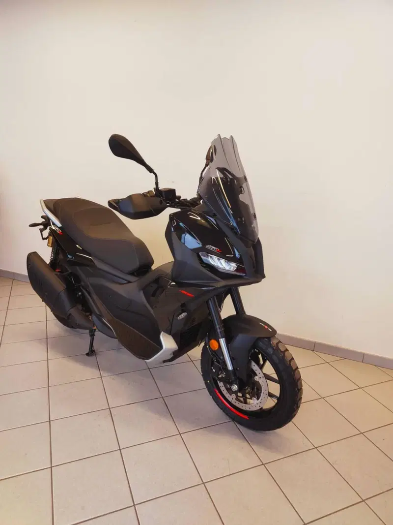 Aprilia SR GT 400 (2026) (4)