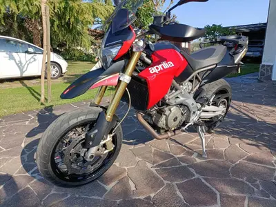 Aprilia Dorsoduro 750 (2009 - 14) usata