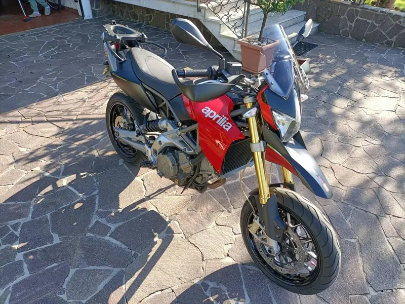 Aprilia Dorsoduro 750 (2009 - 14) (4)