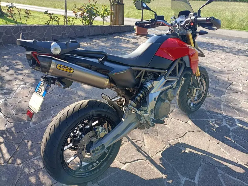 Aprilia Dorsoduro 750 (2009 - 14) (6)