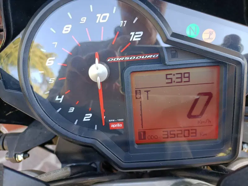 Aprilia Dorsoduro 750 (2009 - 14) (10)