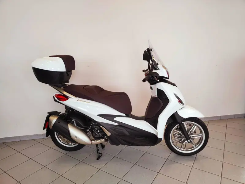 Piaggio Beverly 300 ABS-ASR (2021 - 25) (7)