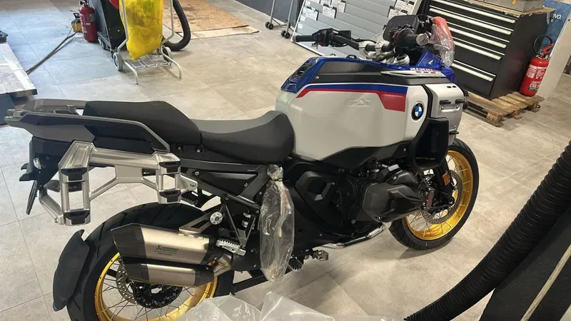Bmw R 1300 GS Adventure Trophy (2025 - 26) (9)