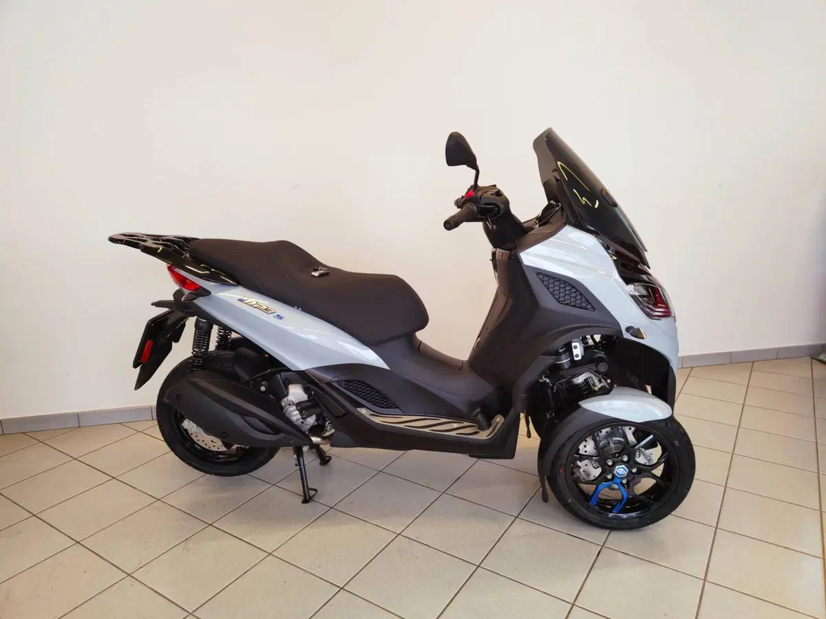 Piaggio MP3 310 Sport (2025 - 26) (3)