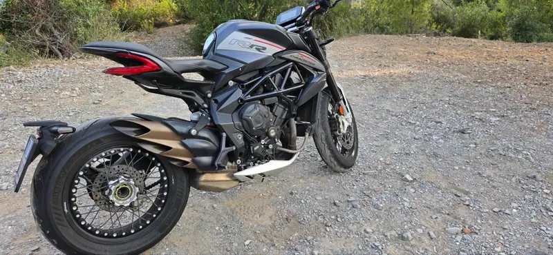 MV Agusta Dragster 800 RR (2021 - 23) (2)