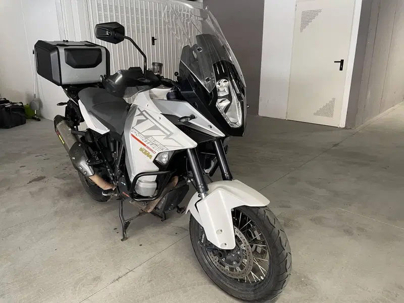 KTM 1290 Super Adventure (2015 - 16) (2)