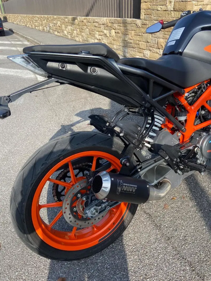 KTM 125 Duke (2021 - 23) (4)
