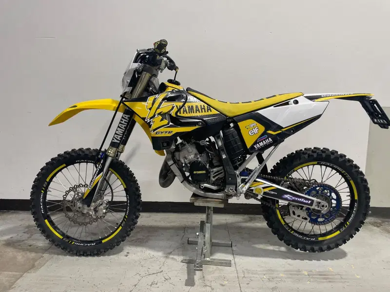Yamaha YZ 125 (2018) (2)