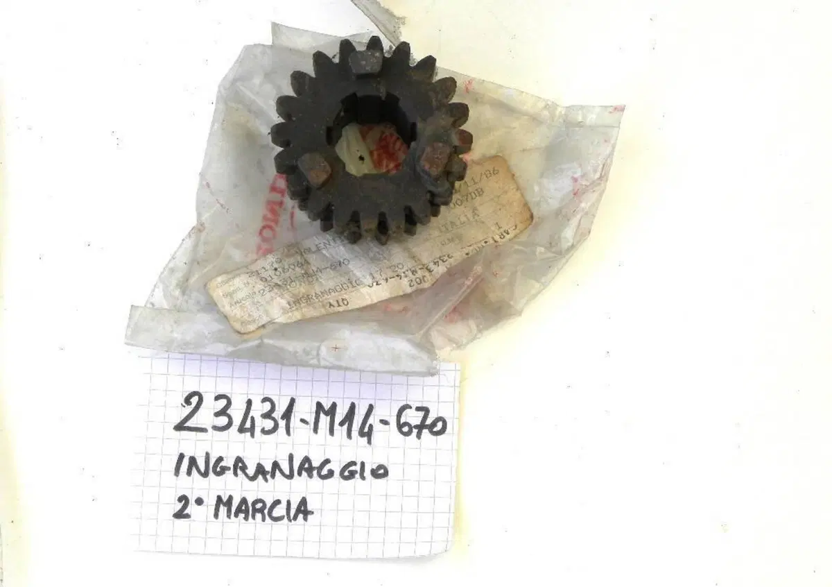 Ingranaggi cambio 2° marcia Honda VF1000 R (n. 401 (3)