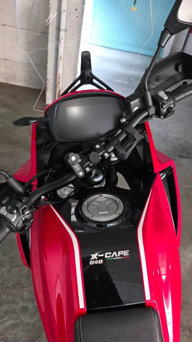 Moto Morini X-Cape 650 (2021 - 26) (5)
