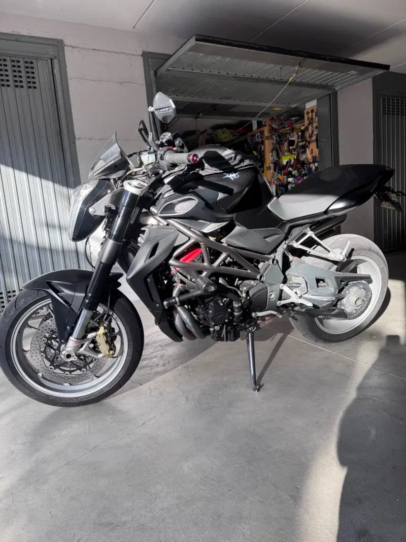 MV Agusta Brutale 1090 (2012 - 15) (5)