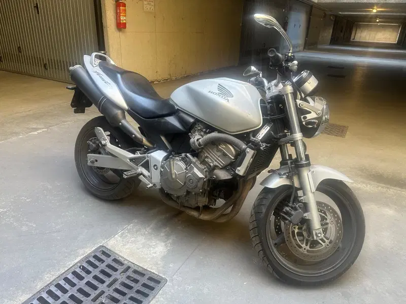 Honda Hornet 600 (2003 - 04) (4)