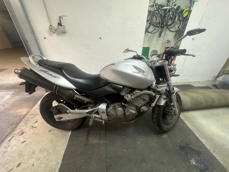 Honda Hornet 600 (2003 - 04) (7)