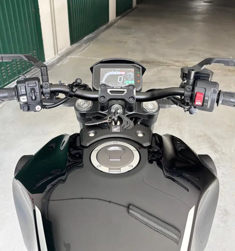 Honda CB 1000 R Black Edition (2021 - 25) (5)