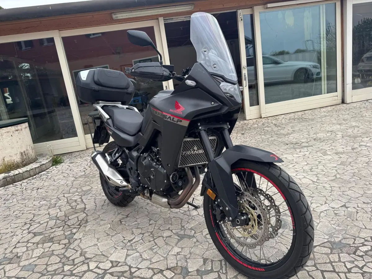 Honda Transalp XL750 (2023 - 24) (3)
