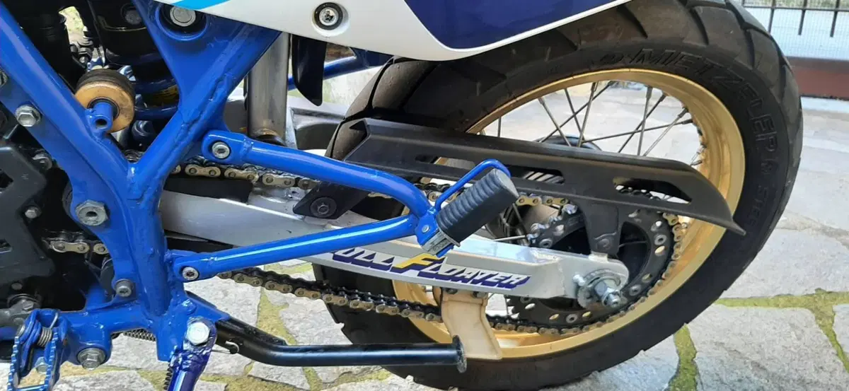 Suzuki DR 600 Djebel (4)