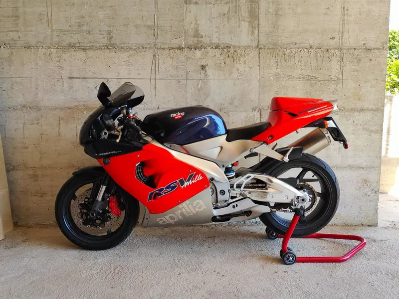Aprilia RSV 1000 (1998 - 99) (4)