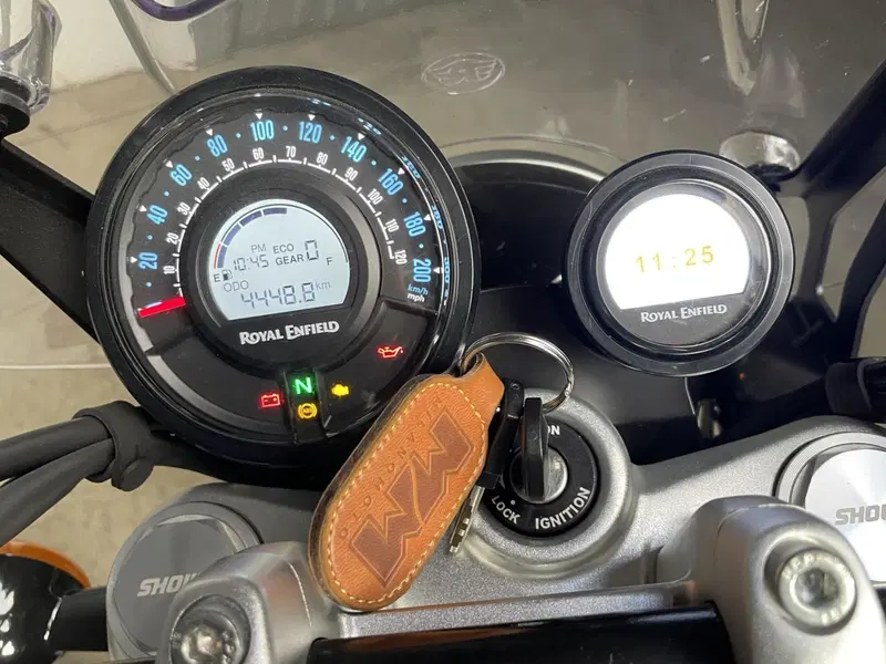 Royal Enfield Super Meteor 650 (2023 - 26) (5)