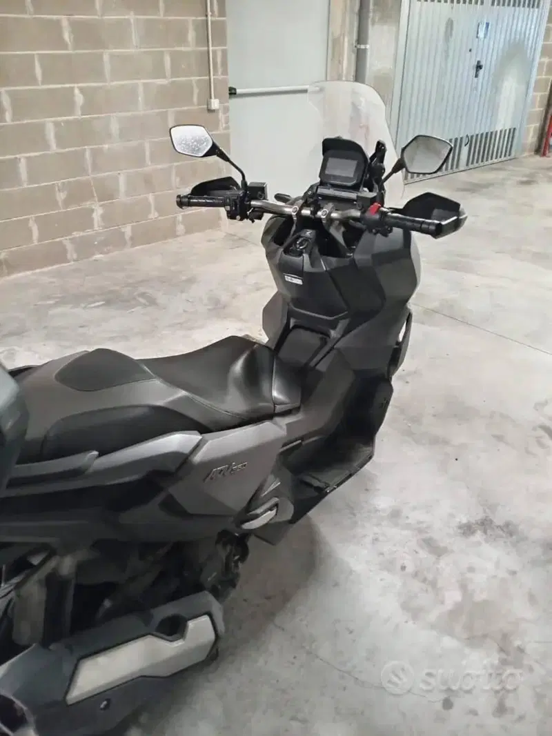 Honda ADV 350 (2022 - 24) (2)