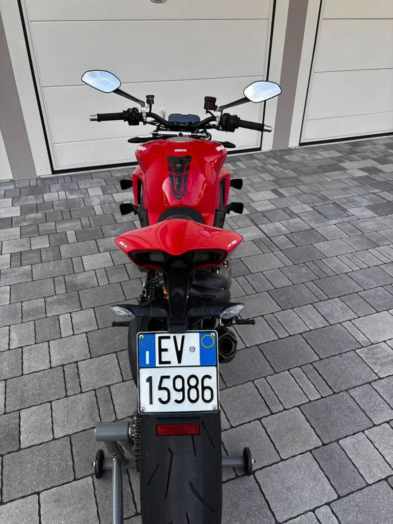 Ducati Streetfighter V4 1100 S (2020) (4)