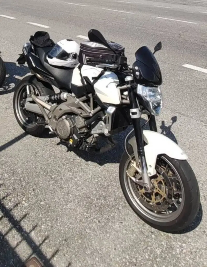 Aprilia Shiver (2008 - 10) (2)