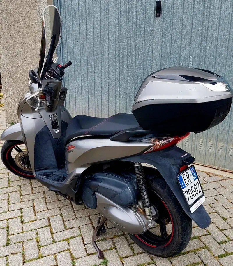 Honda SH 300 i Sport ABS (2018 - 20) (3)