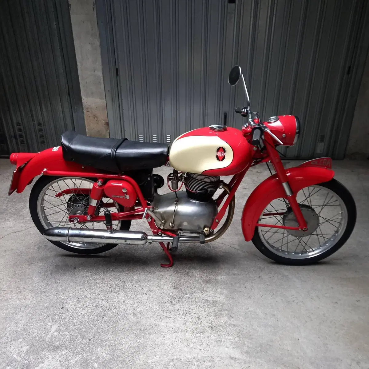 Gilera 150 ss