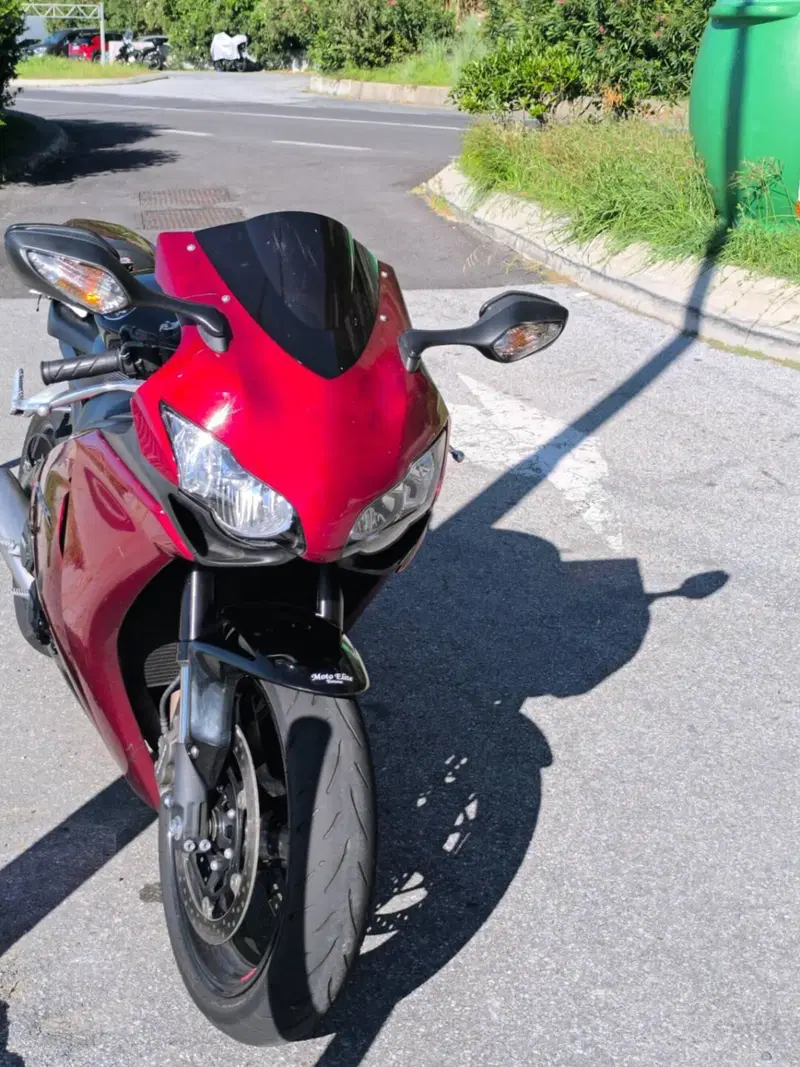 Honda CBR 1000 RR Fireblade (2008 - 11) (5)