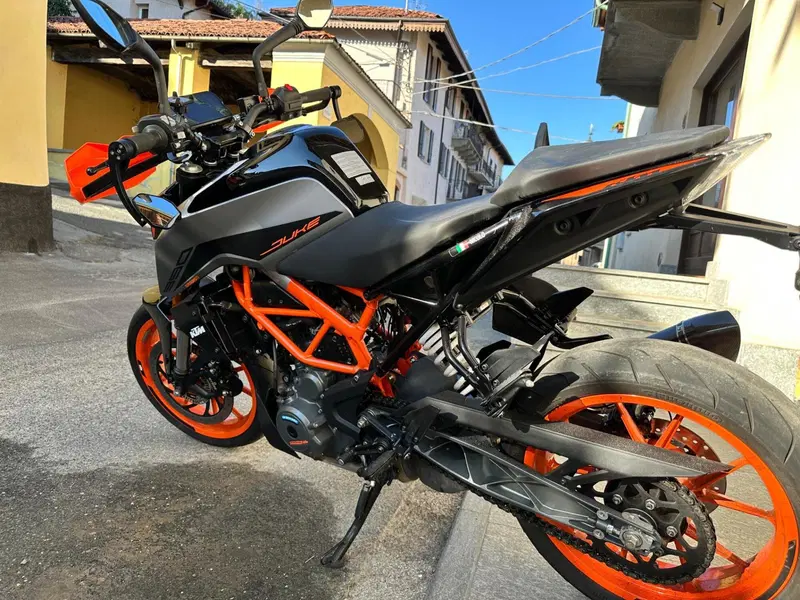 KTM 390 Duke (2021 - 23) (2)
