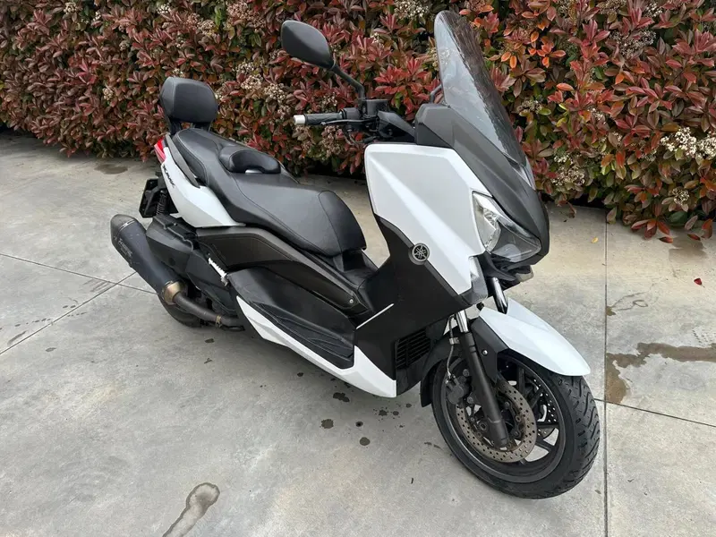 Yamaha X-Max 400 ABS (2013 - 16) (3)