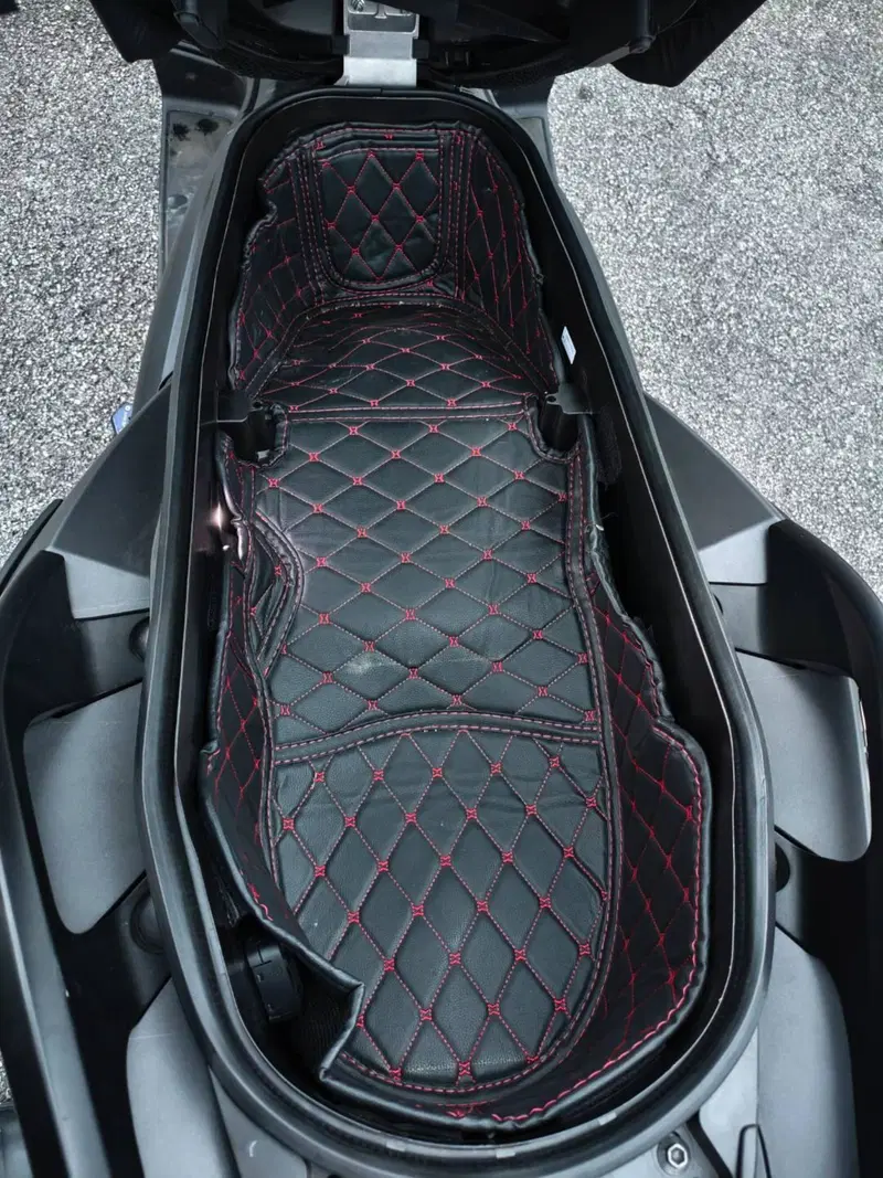Yamaha X-Max 300 (2021 - 24) (6)