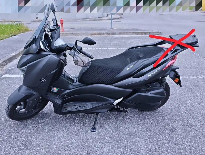 Yamaha X-Max 300 (2021 - 24) (3)