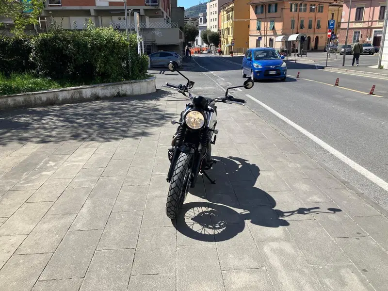 Triumph Street Scrambler 900 (2021 - 22)