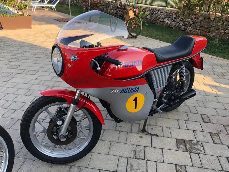 MV Agusta 350 ipotesi