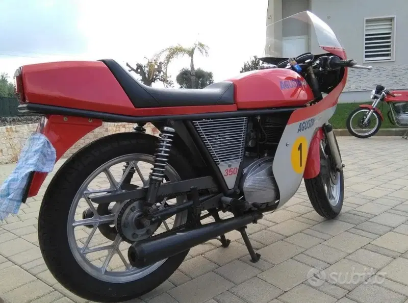 MV Agusta 350 ipotesi (4)