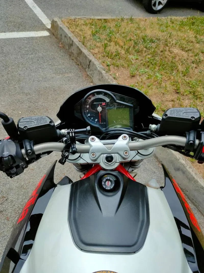 Aprilia Shiver 750 (2010 - 16) (7)
