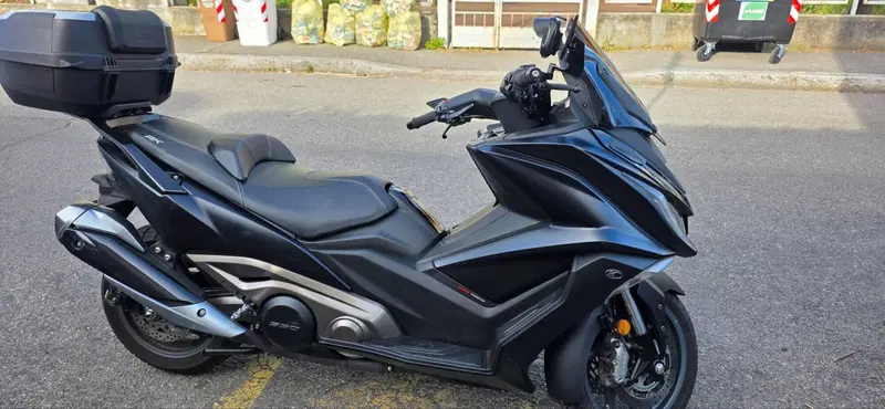 Kymco AK 550 ETS (2021 - 26) (2)